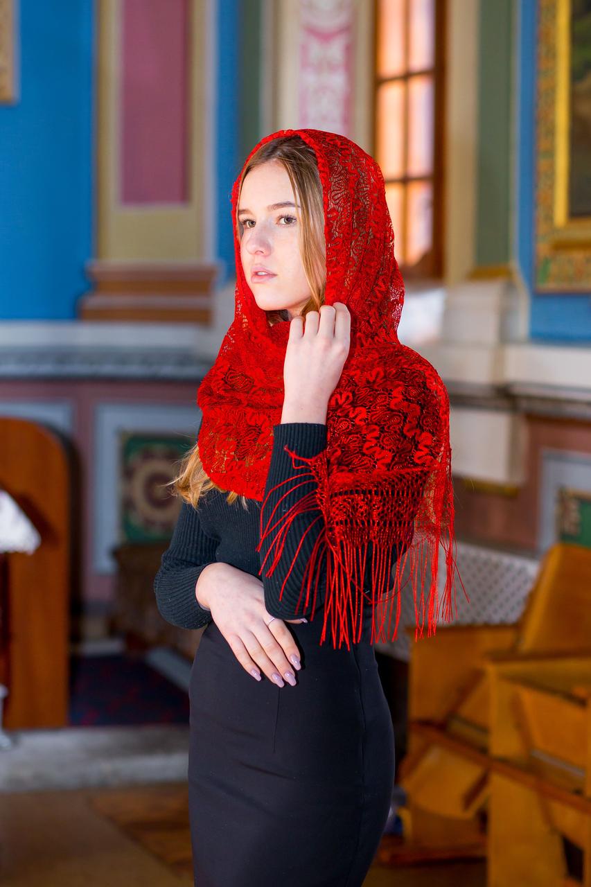 Шарф жіночий гарний ажурний на голову церковний з бахромою "Змійка" червоного кольору - фото 1 - id-p1374791955