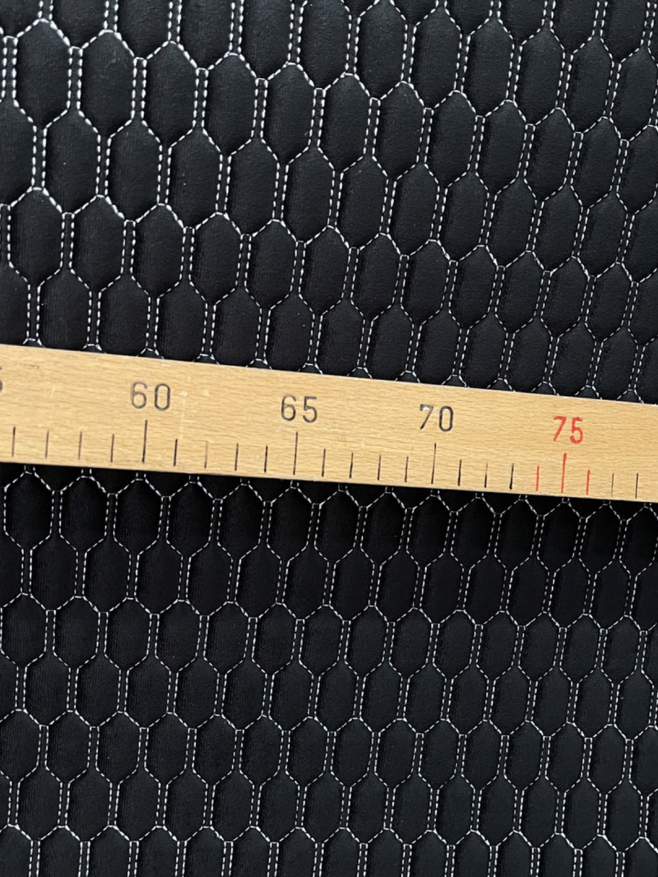 Стьобана замша для автомобілів дубльований поролоном і синтепоном. «Ромб».Турецького виробництва., фото 1