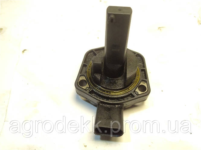 Датчик уровня масла 1J0907660C Фольксваген Пассат В6 Volkswagen Passat ...