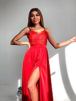 Червона сукня-бюстьє максі з високим розрізом і мереживним корсетом