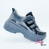 Снікерси жіночі демісезонні чорного кольору "Style Shoes"