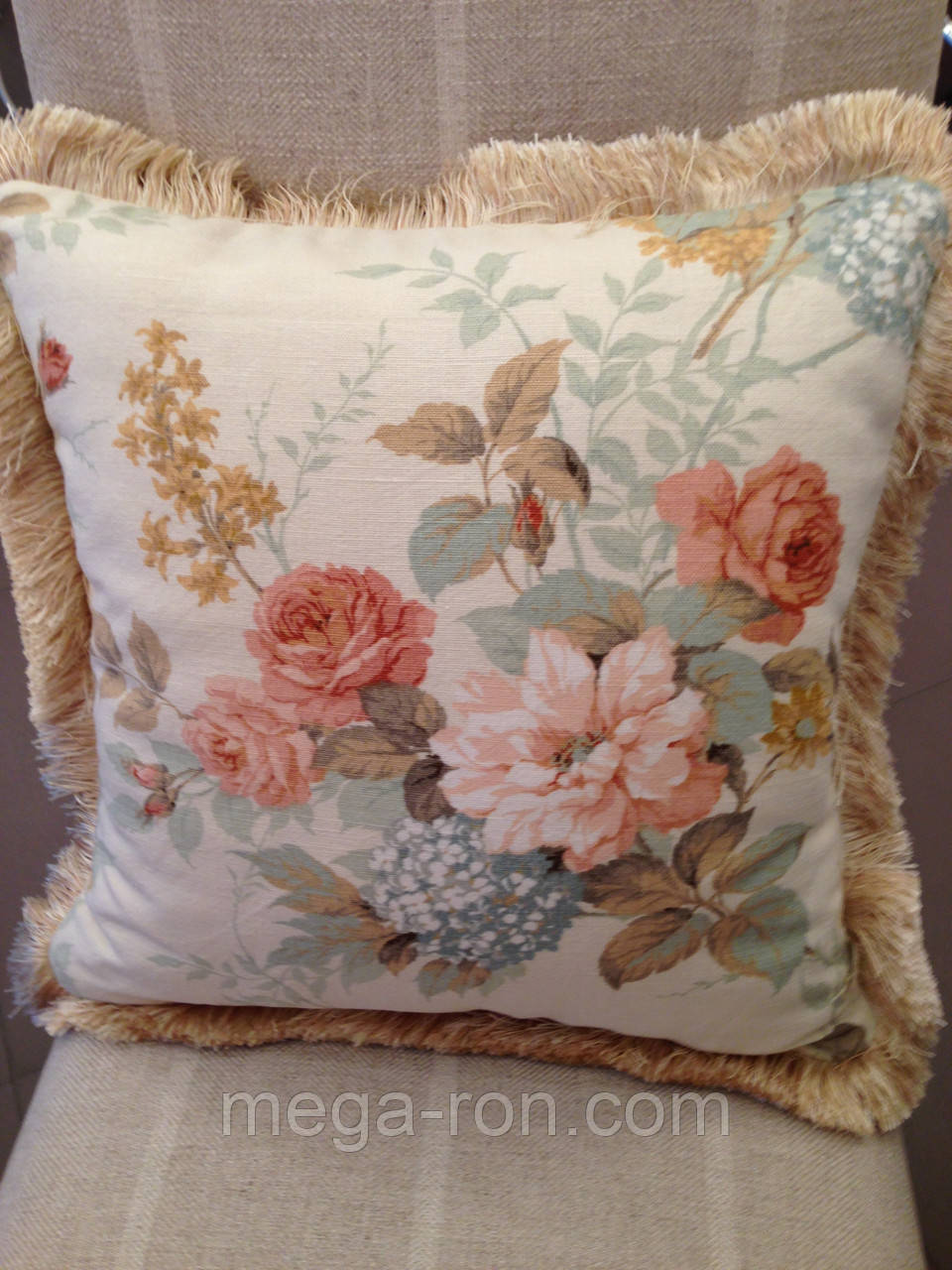 Подушка прованс із торочками Sanderson, фото 1