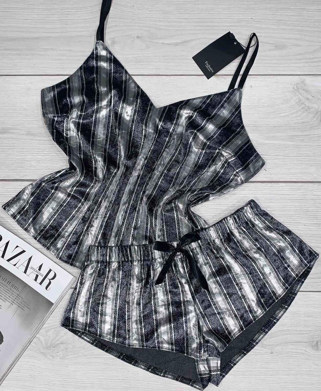 Модний велюровий комплект майка + шорти з малюнком.