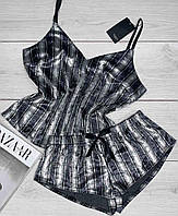 Модний велюровий комплект майка + шорти з малюнком.