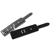 Чорні червоні сережки з заклепками Кайф