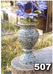 Гранитные вазы для надгробных памятников образец № 507 - фото 1 - id-p198990870
