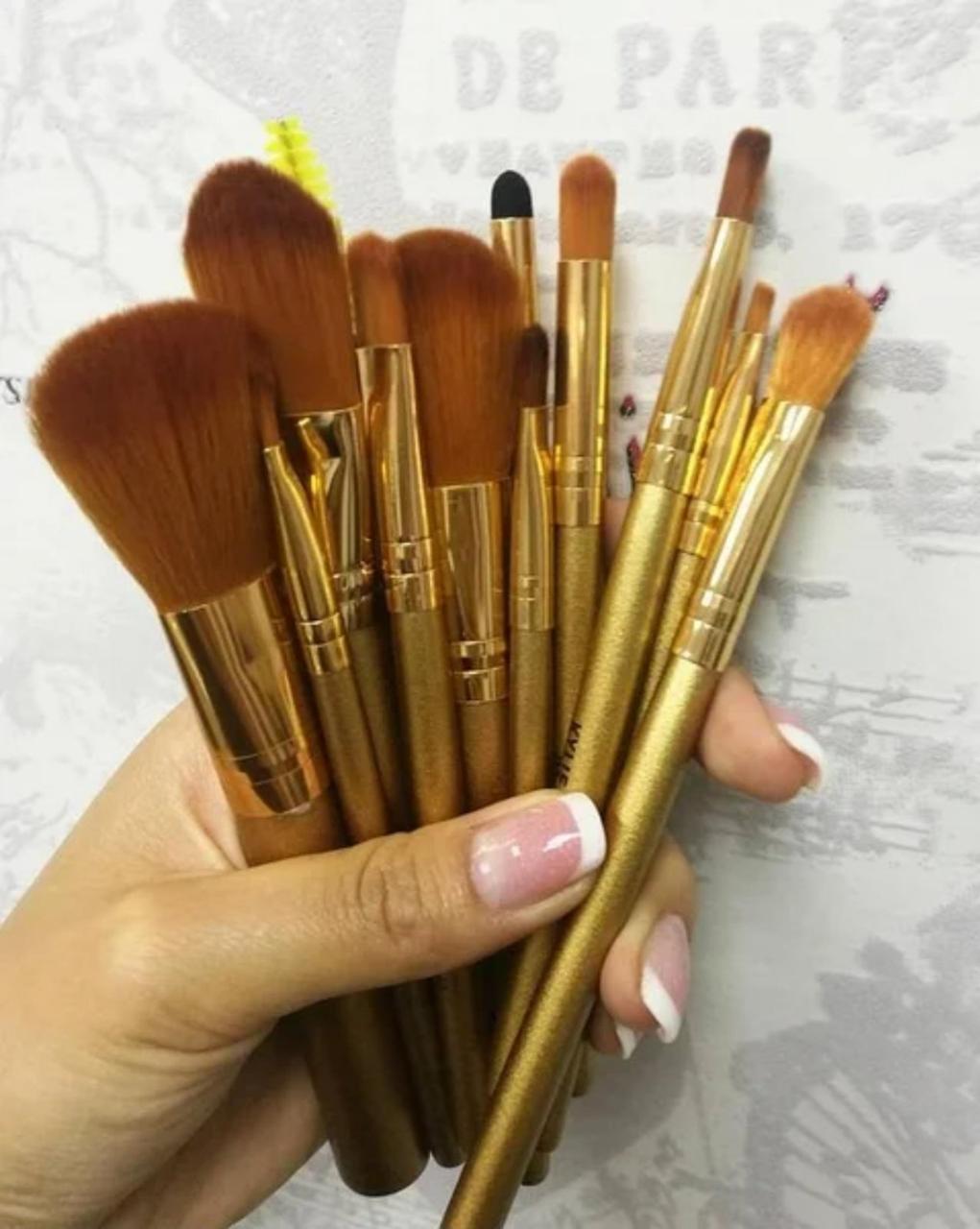 Профессиональный набор кистей для макияжа Kylie Jenner Make-up brush Gold set 12 шт - фото 7 - id-p1140406391