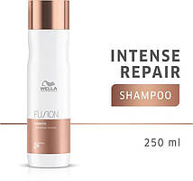 Шампунь інтенсивний відновлюючий шампунь для волосся Wella Fusion Intense Repair Shampoo 250 мл