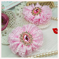 Ніжні бантики для перших хвостиків.