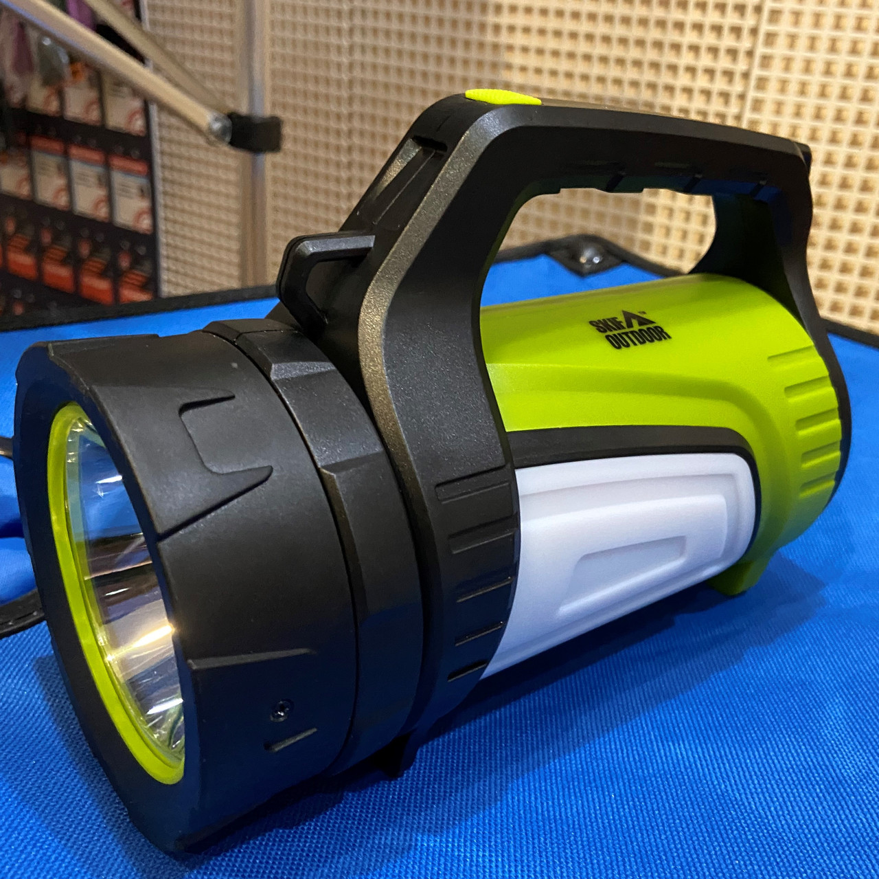 Ліхтар кемпінговий SKIF Outdoor Big Buster black / green