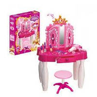 Трюмо. косметика, аксесуари