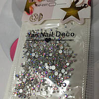 Стразы камни на блистере Yan Nail Deco дизайн хамелеон