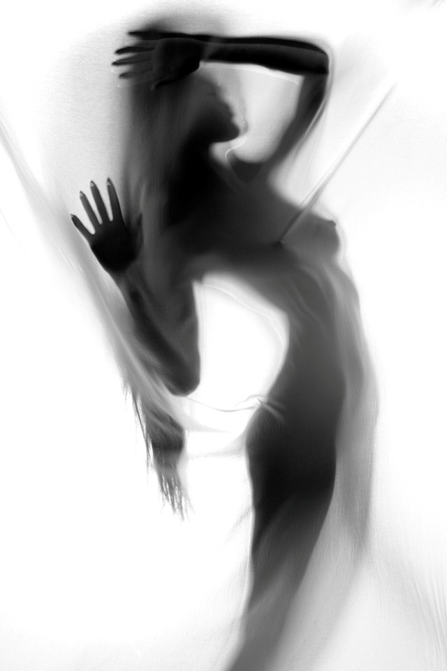 kartina-siluet-obnazhennoy-devushki-cherez-tkan-3 kartina-siluet-obnazhennoy-devushki-cherez-tkan-3