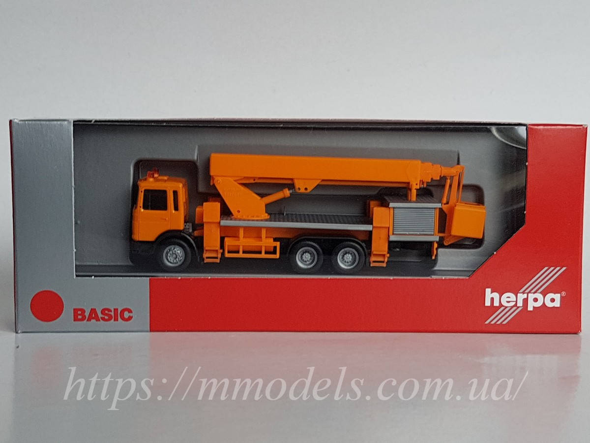 Автомобіль комунальної служби з телескопічною вишкою. Herpa 310932, масштабу 1/87, H0