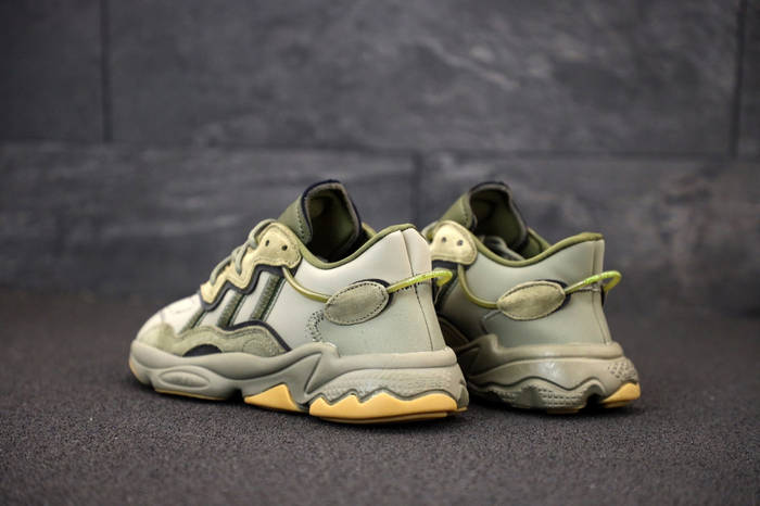 Кроссы Адидас Озвиго хаки для мужчин. Мужские кроссовки Adidas Ozweego ...
