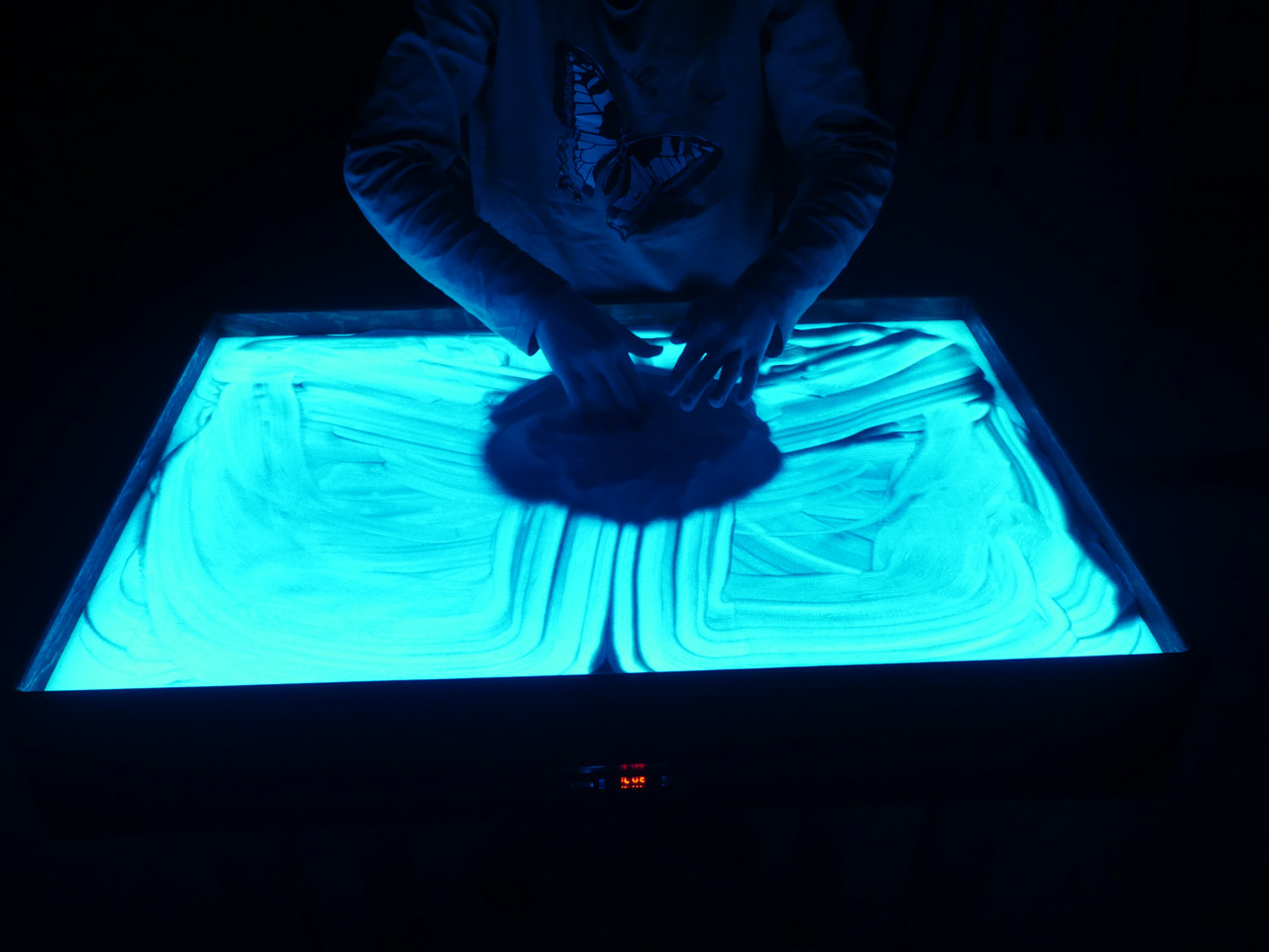 Світловий стіл-пісочниця, ТМ Zee, Світловий планшет, 50х70 см - фото 2 - id-p1240011175
