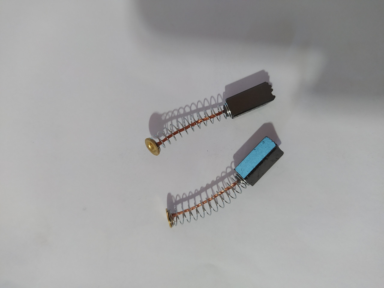 Щітки двигуна ПК 70-16-10 Львів ( пари) до сепаратора Мотор Світ СЦМ 80, СЦМ 100, фото 1