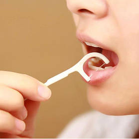 Зубна нитка (флоси) з пластмасовим тримачем і зубочисткою, 25шт