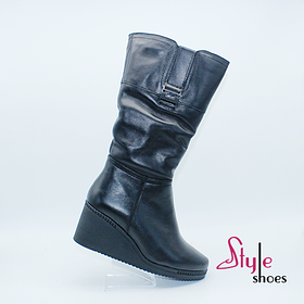 Напівчоботи жіночі зимові чорного кольору на танкетці «Style Shoes» 36 розмір
