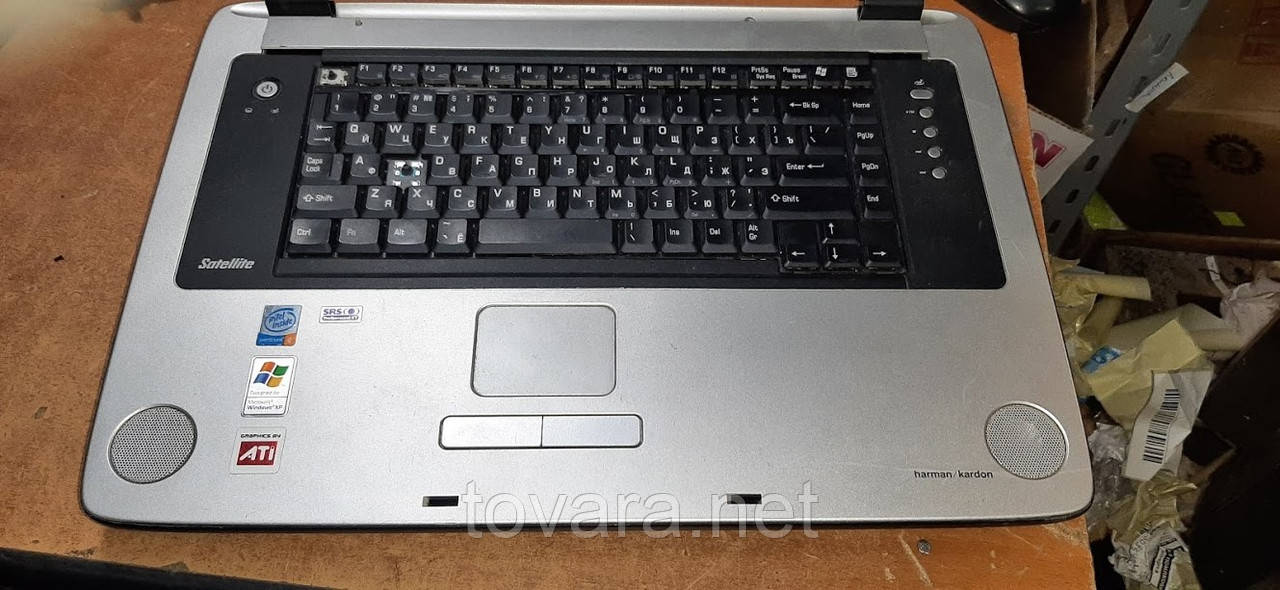 Нижня частина від ноутбука Toshiba Satellite P30-116 No 21100374