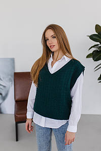 Жіночий в'язаний жилет «Моллі» темний смарагд