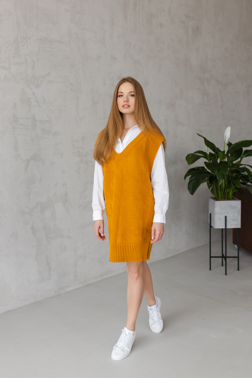 Жіночий жилет-туніка «Гусячі лапки» гірчиця