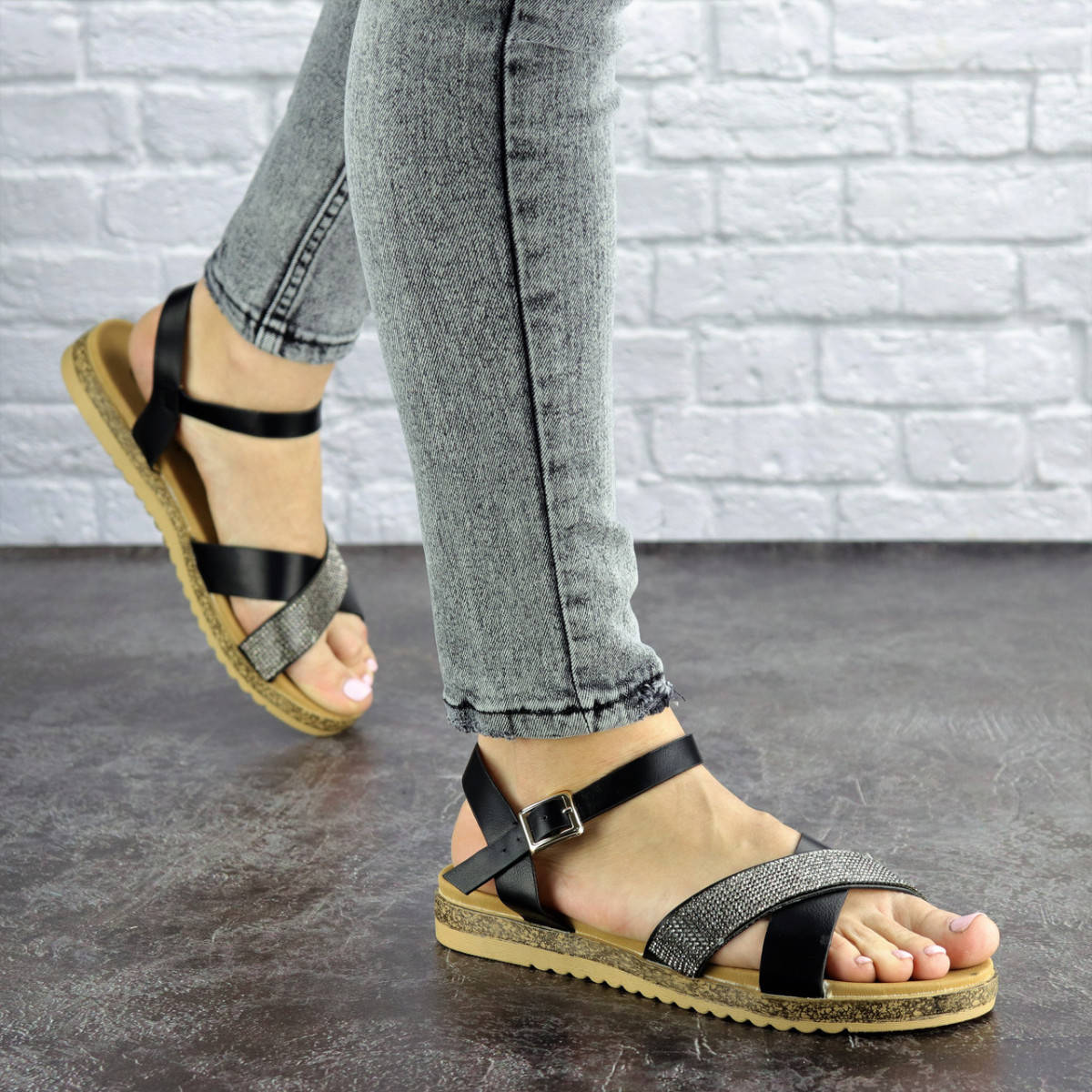 

Женские стильные сандалии Fashion Elen 1051 38 размер 24 см Черный
