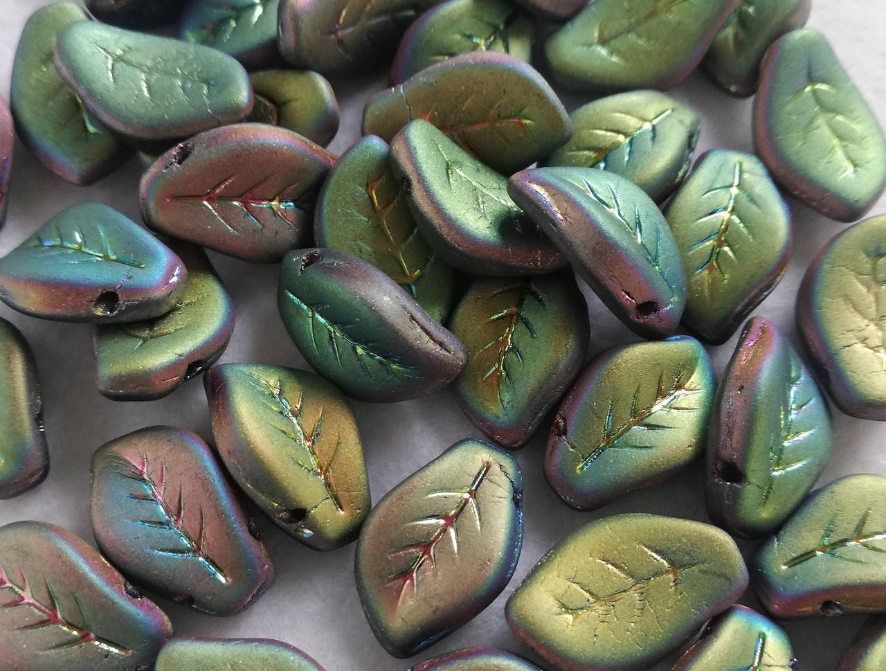 

Leaves 9 x 14 mm Crystal Vitrail Full Matted Ціна за 1 шт.