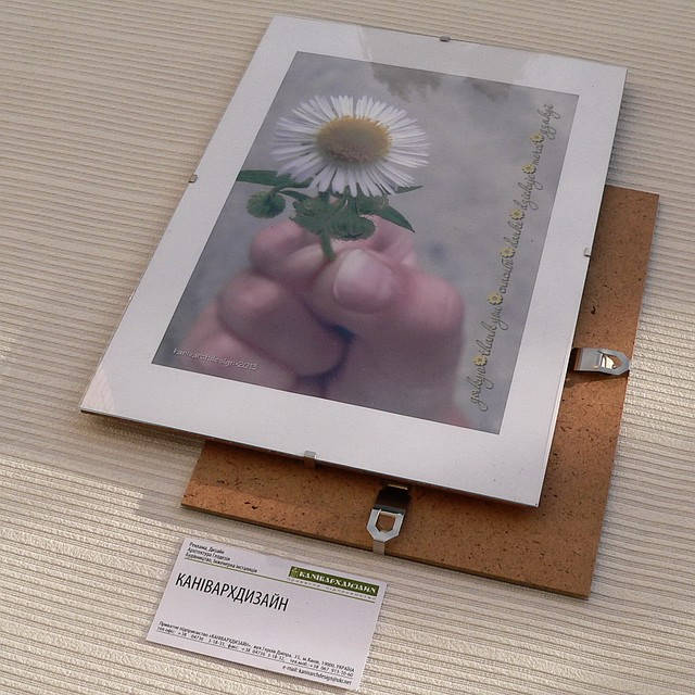 

Антирама бюджетная 500х700мм антирамка стеклянная безбагетная клямерная рама рамка-клип "рамка без рамки"