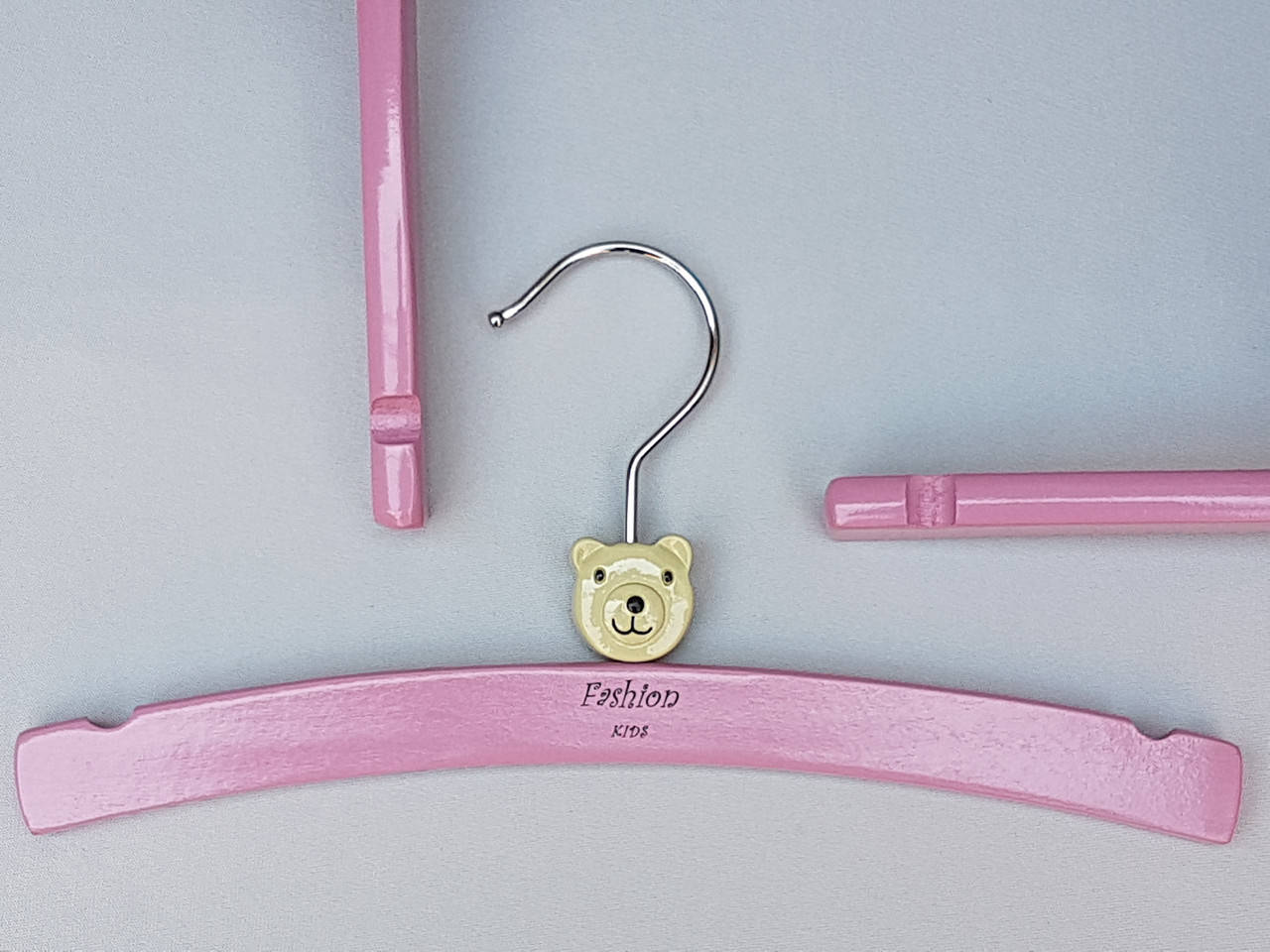 

Плечики длина 26 см, вешалки тремпеля деревянные Fashion мишка светло-розового цвета