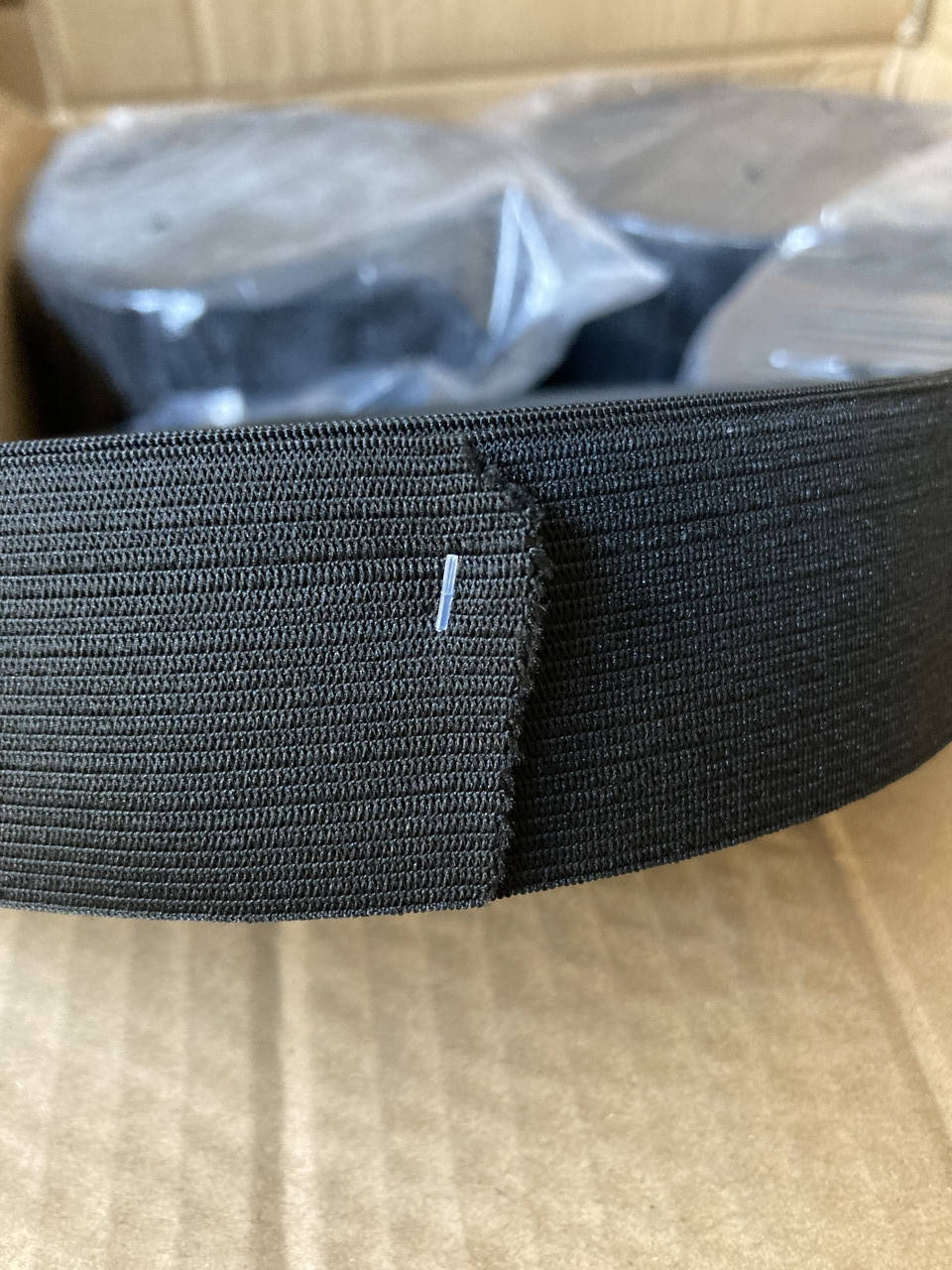 

Резинка черная эластичная плоская 4 см 40 метров, Черный