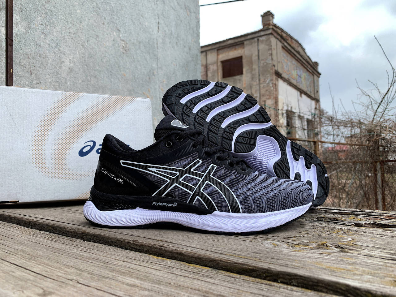 

Мужские кроссовки Asics Gel-Nimbus 22 Grey серые, Серый