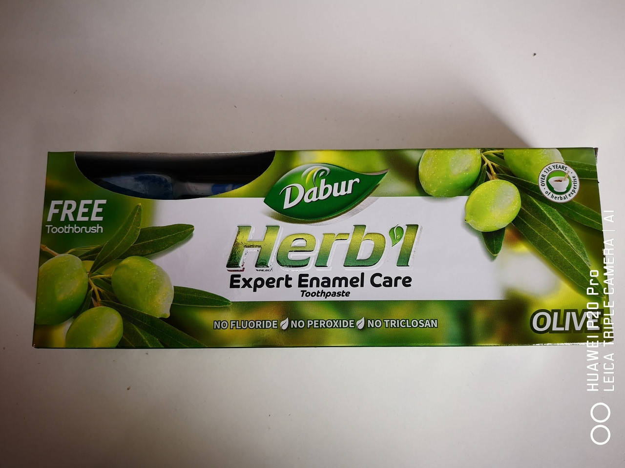 

Зубная паста оливки Dabur Herb'l 150 г щетка в подарок
