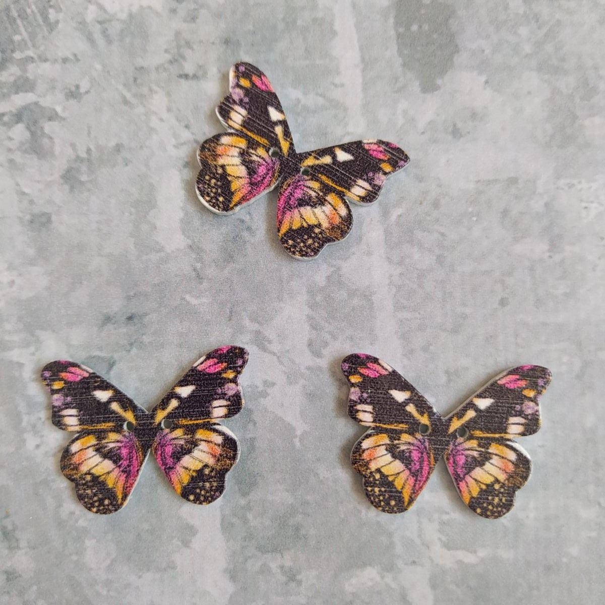 

Пуговичка Метелик(дерево)