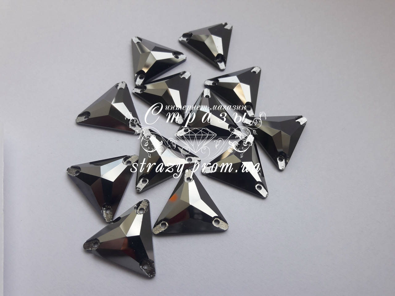 

Стразы пришивные Lux Треугольники 16мм. Hematite