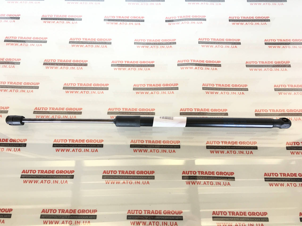 

Амортизатор крышки багажника VW Jetta 11-18 USA оригинал б/у 5C6-827-550-A