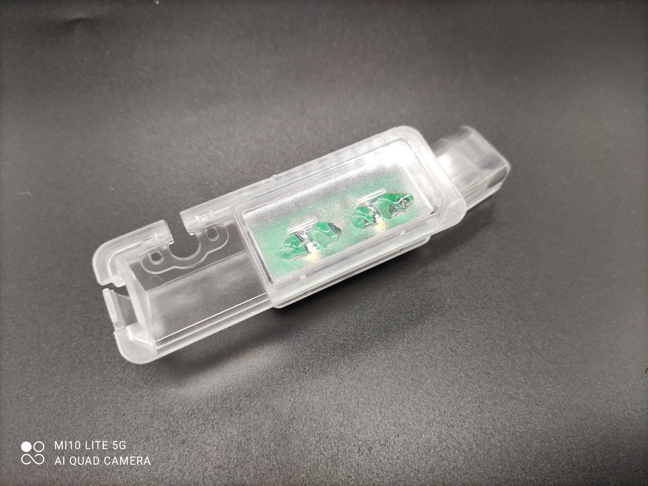 

Крепление камеры заднего вида Volkswagen Passat B7 B8 CC Golf