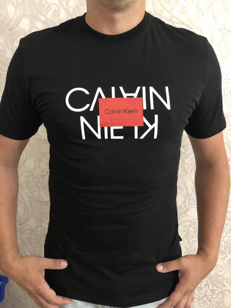 

Футболка Calvin Klein