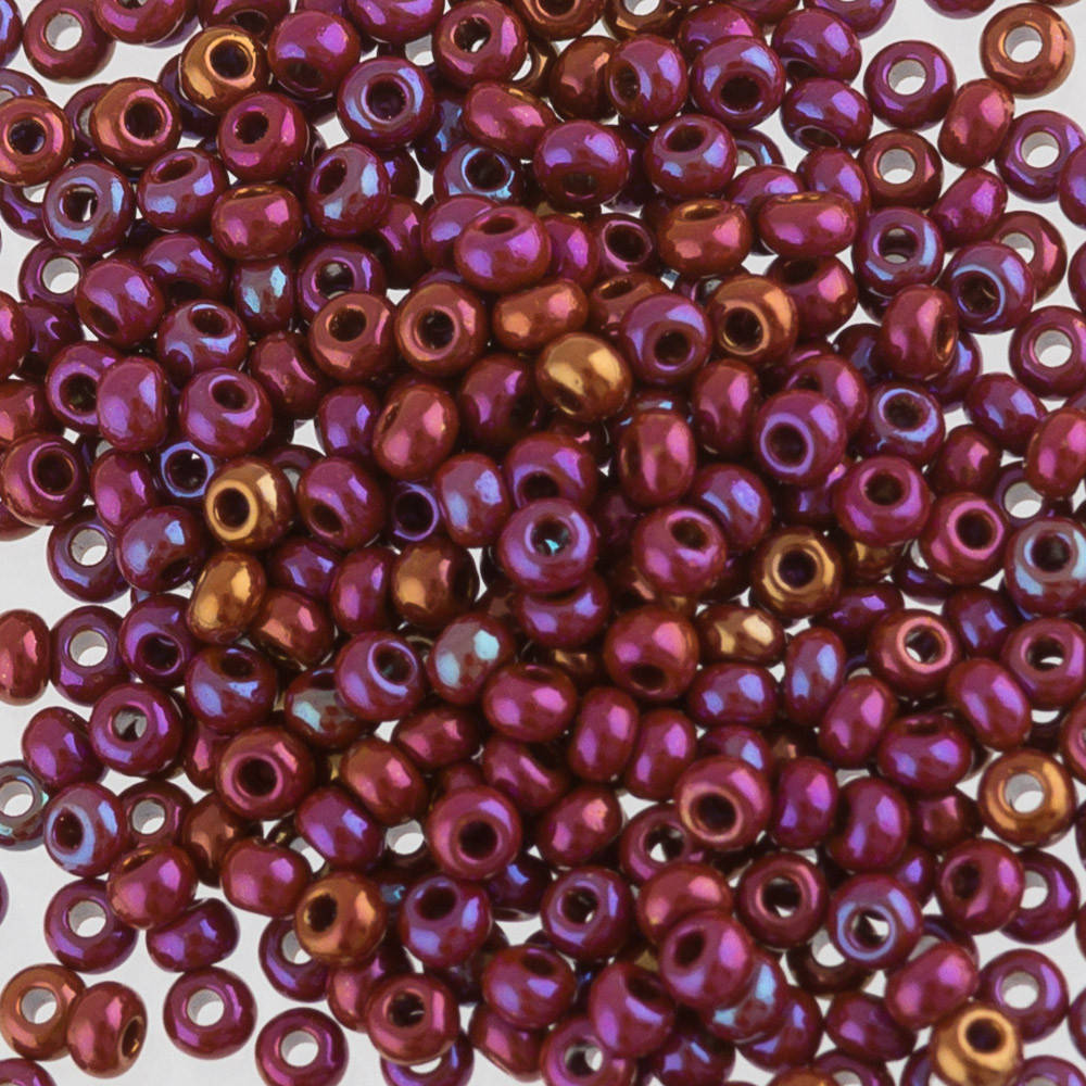 

886-10/0-14600 Бісер Чехія (непрозорий райдужний, коричневий)