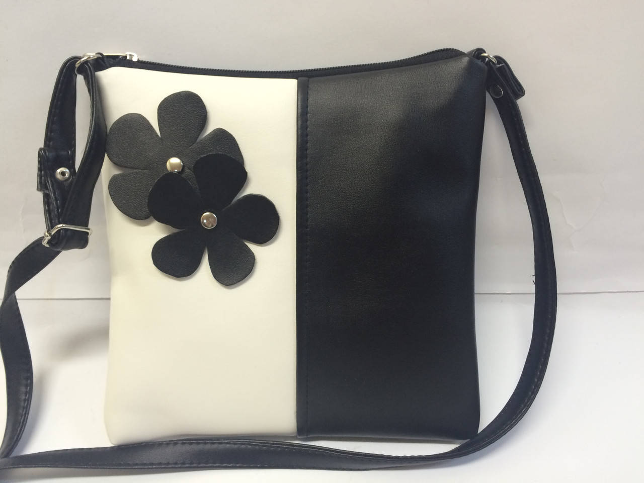 

Сумка молодежная через плечо