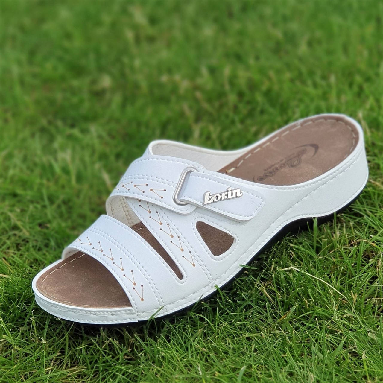 

Шлепки женские белые шлепанцы (Код: 1780)