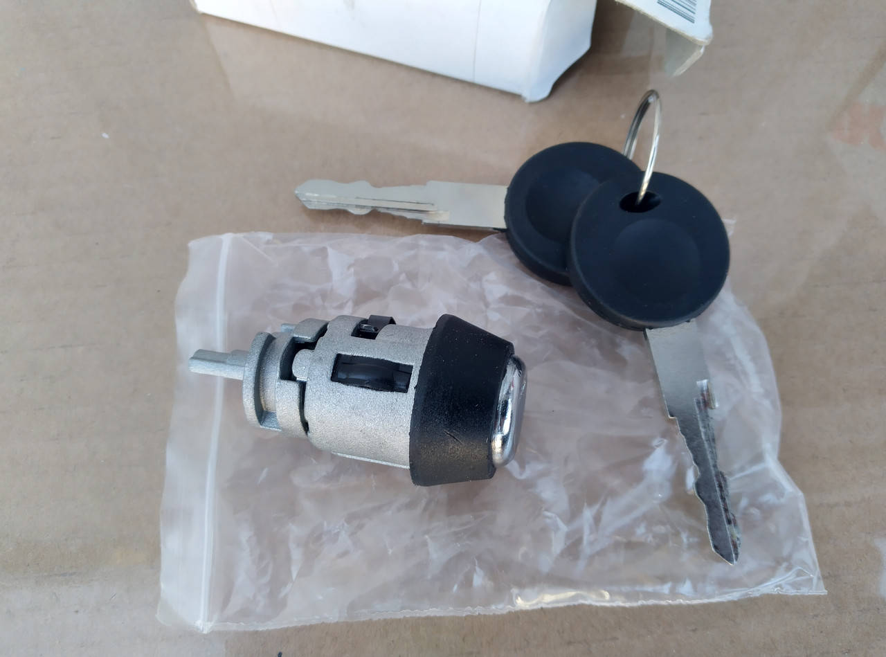 

Личинка замка зажигания 4max 0604-04-0002P VOLKSWAGEN