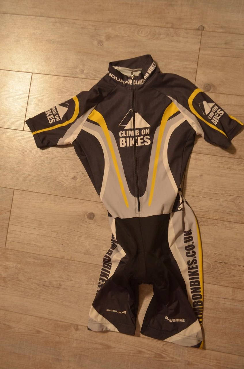 

Чоловічий велокостюм трико ENDURA / M розмір