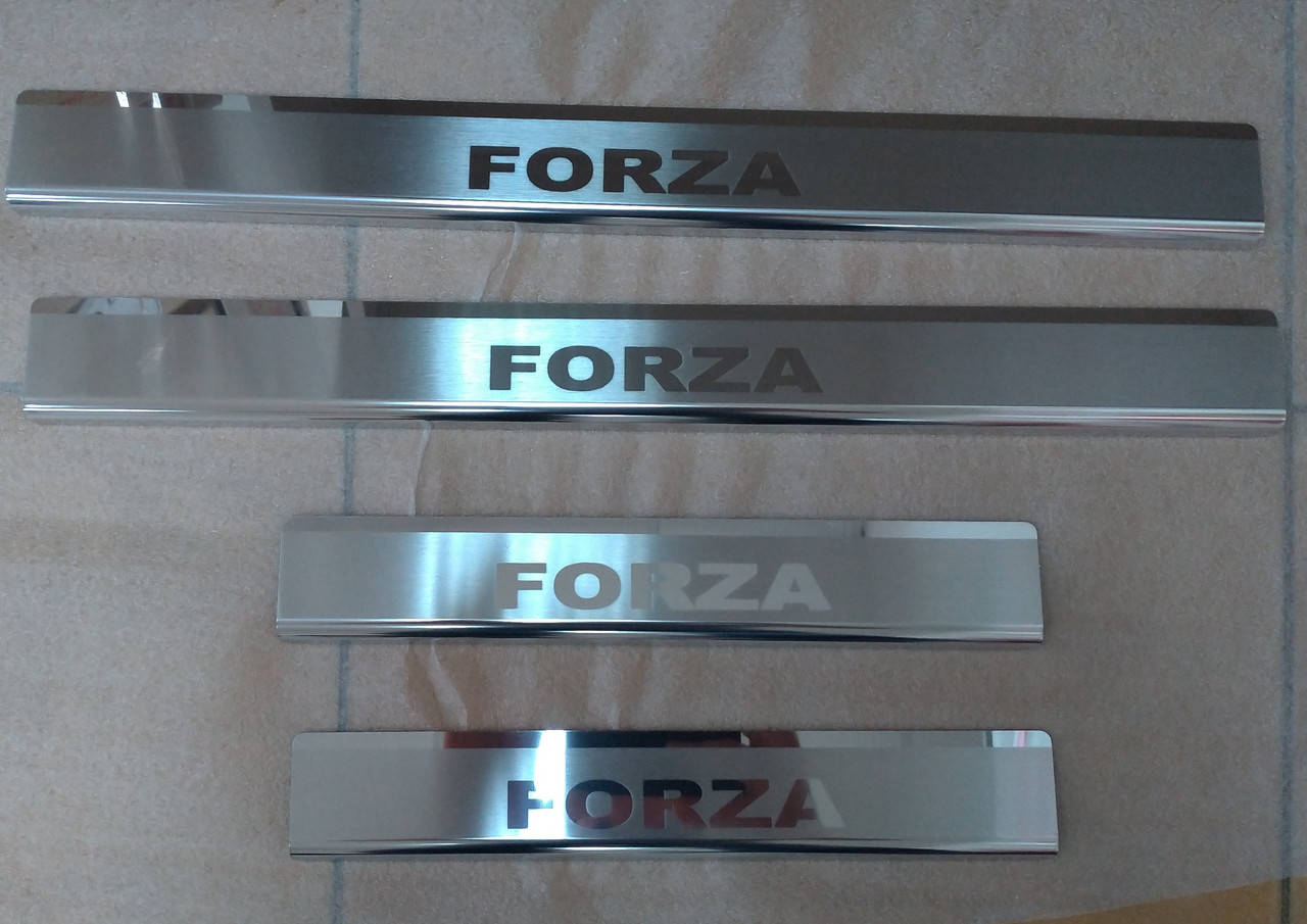 

Накладки на пороги Zaz Forza2011- 4шт. premium