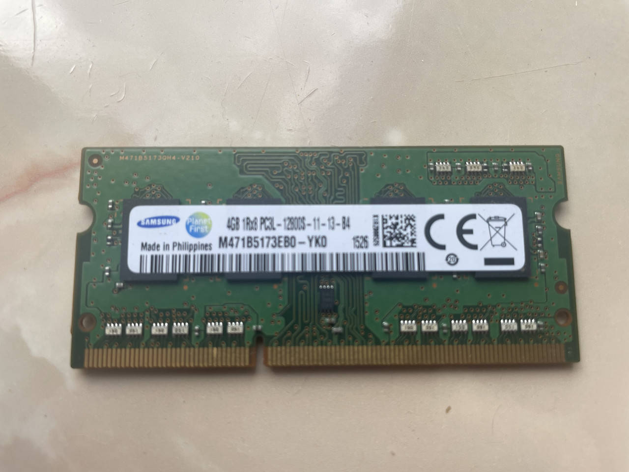 

Оперативная память для ноутбука SODIMM DDR3L SAMSUNG 4GB PC3L-12800S (1600 Мгц) Б/У