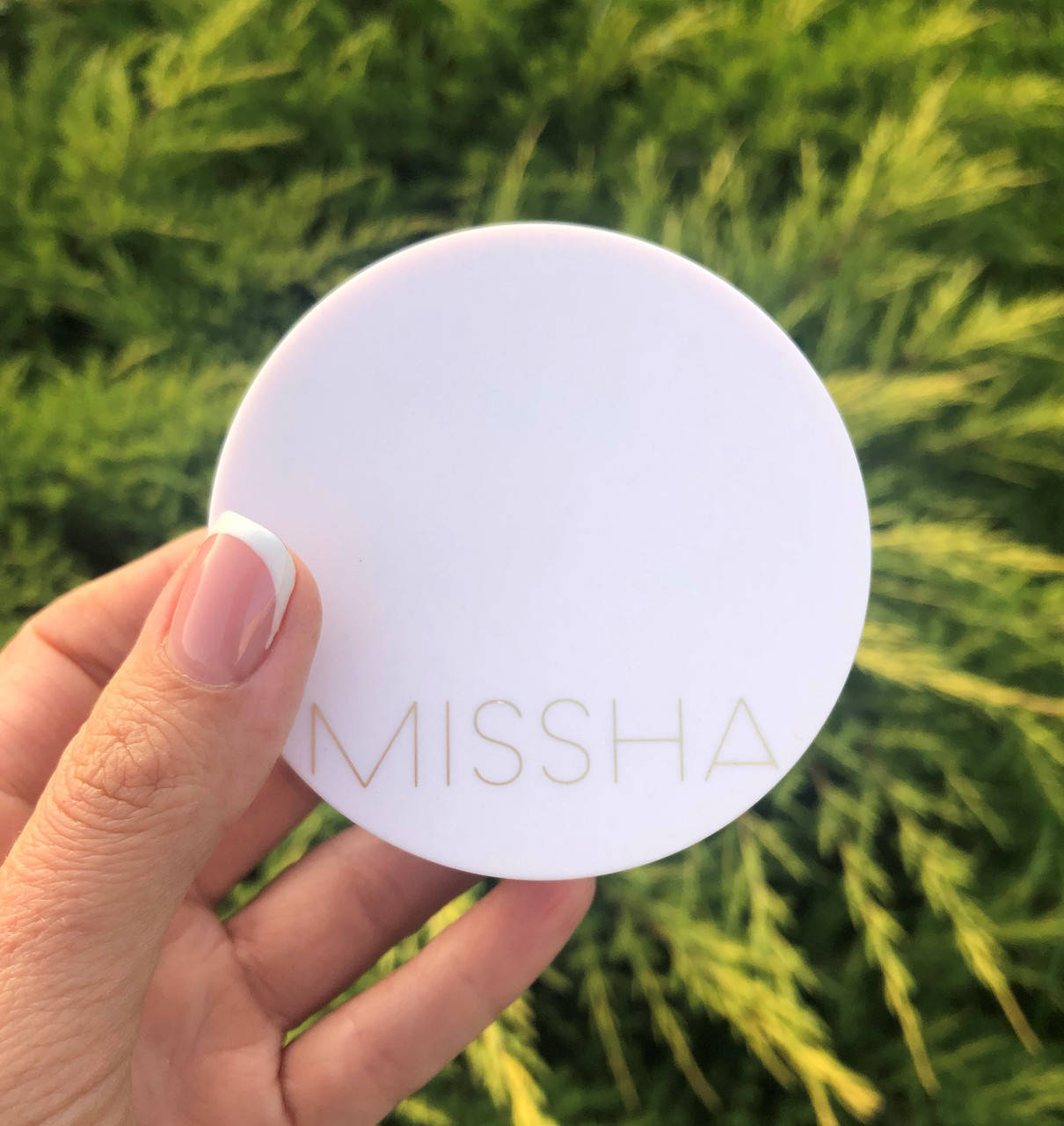 

Тональный кушон Missha Magic Cushion Cover Lasting Light Beige