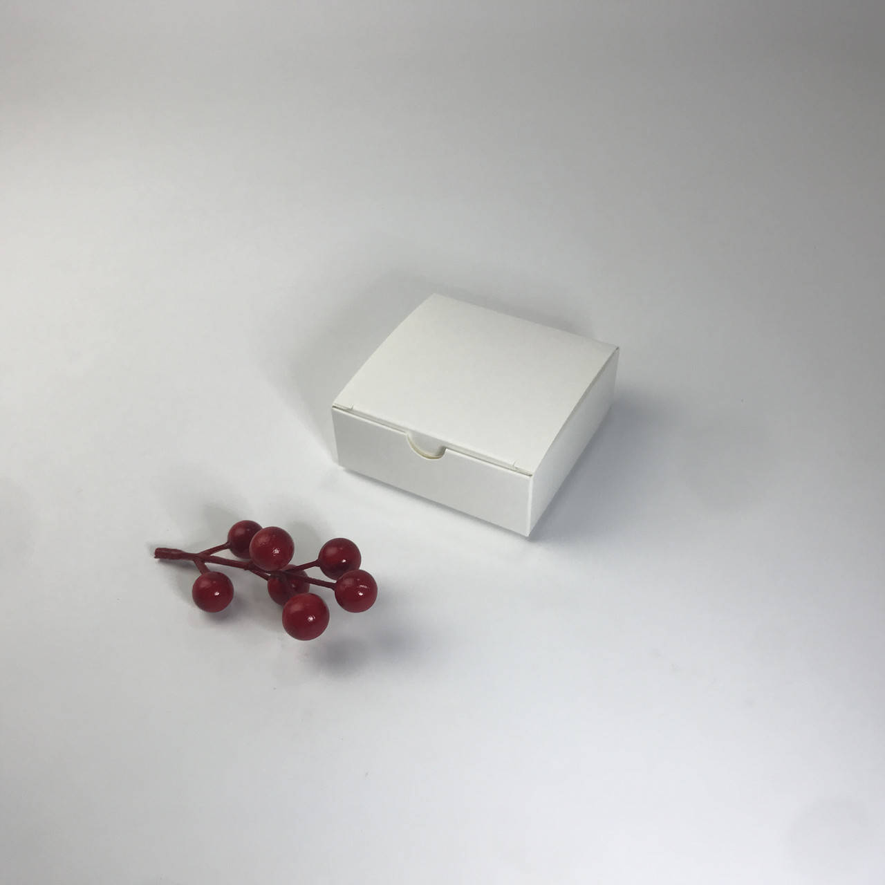 

Коробка для сувениров, 83*83*30 мм, без окна, белая, Белый