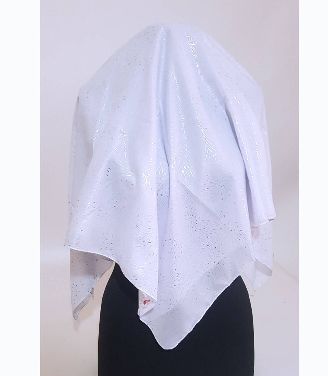 

Платок белый тонкий праздничный с напылением Пасхальный