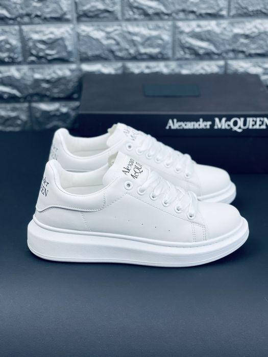 

Alexander McQeen Кросівки білого кольору Александер Маккуин, Белый