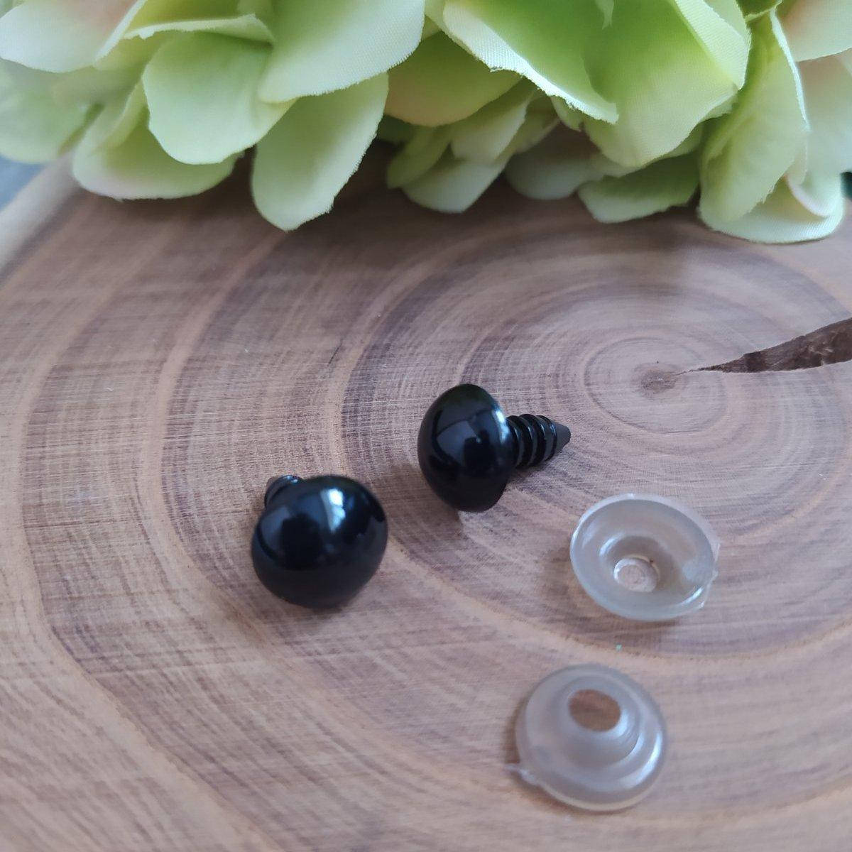 

Очі чорні 12мм (на безпечному кріпленні)